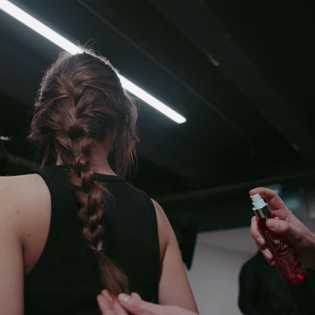 Botanisches Haarspray mit flexiblem Halt